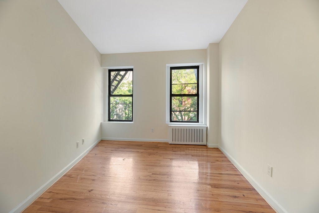 876 Lexington Avenue - Photo 1