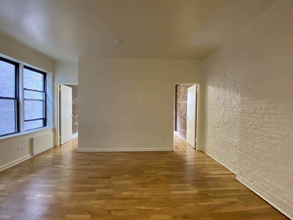 226 East 29th Street - Photo 1