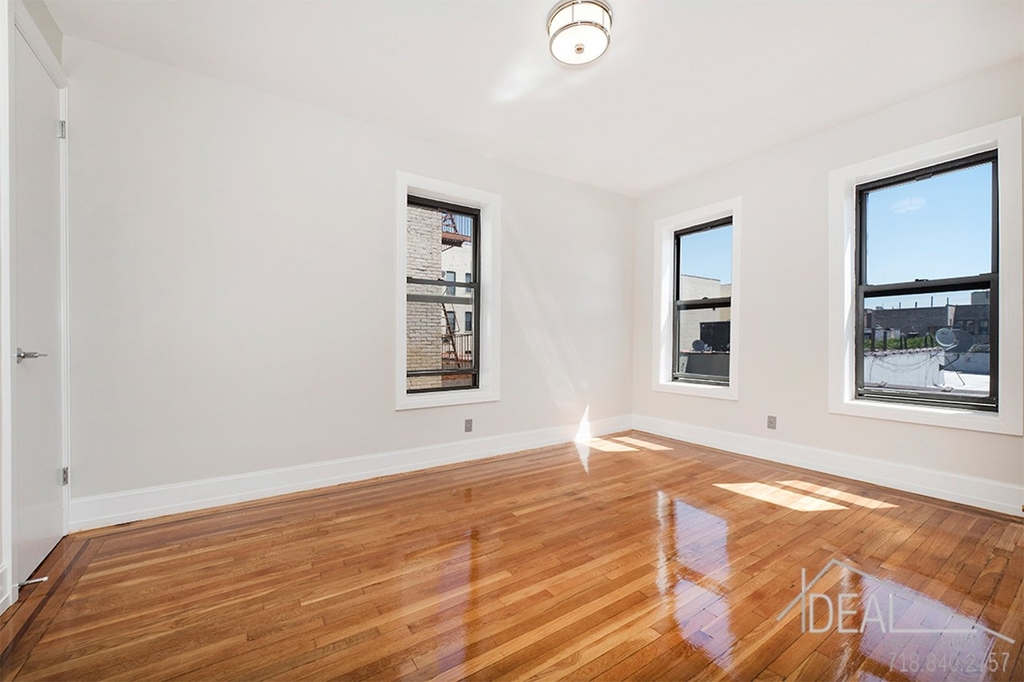 317 Lefferts Avenue - Photo 0