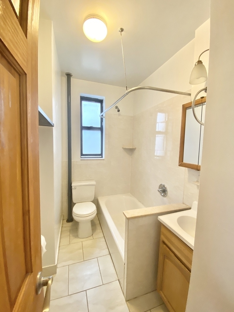 610 West 150th Street - Photo 9