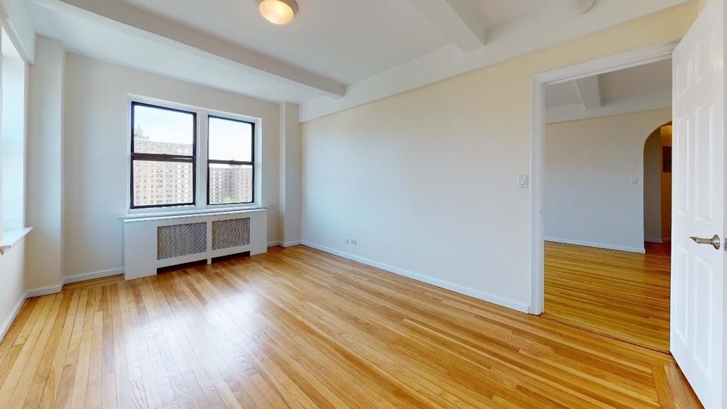 850 Amsterdam Avenue - Photo 1