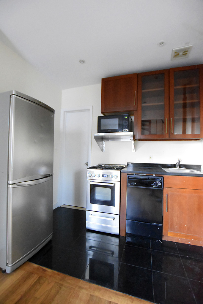 173 Ludlow Street - Photo 1