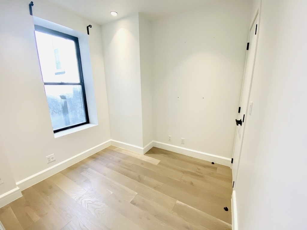 138 Ludlow Street - Photo 4