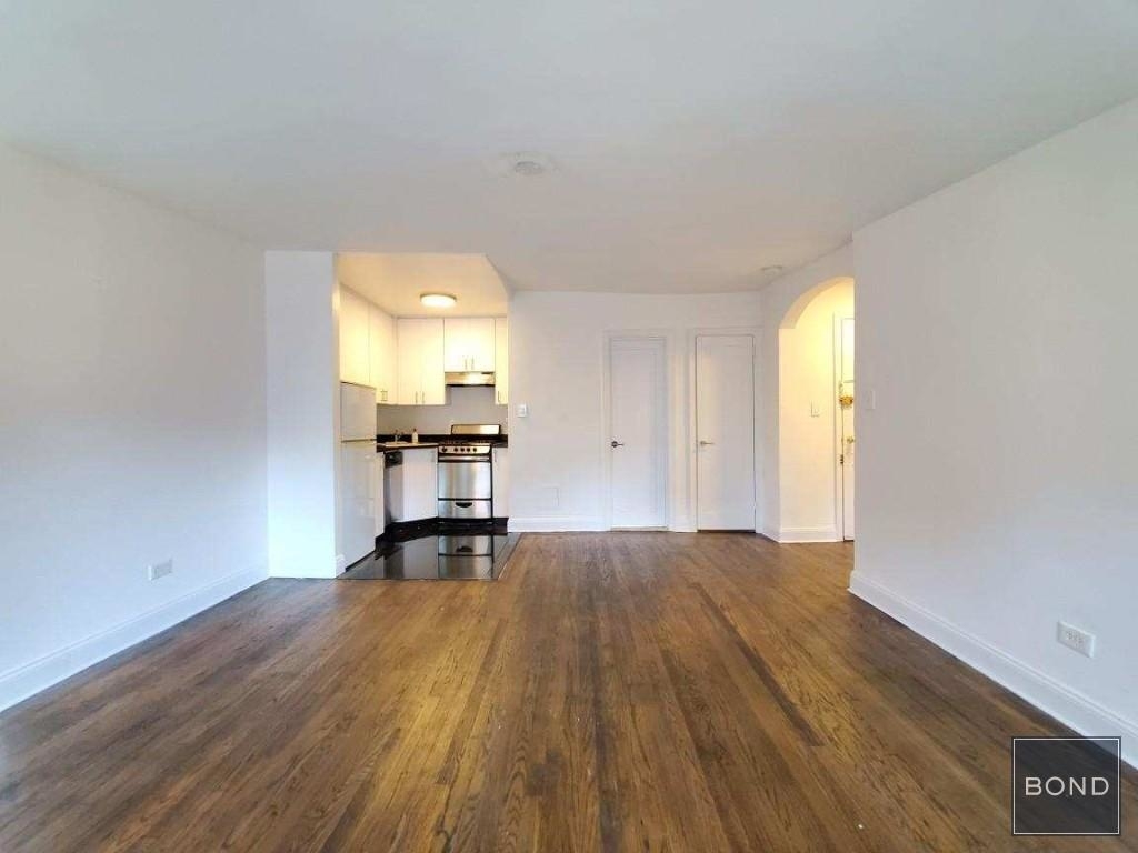 35 West 8th Street - Photo 10