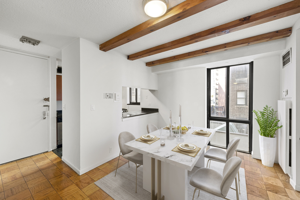 360 East 57th Street - Photo 3