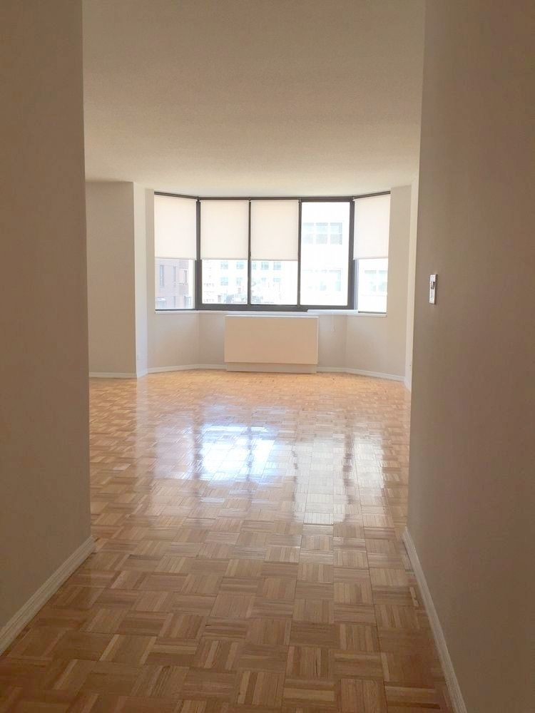 Huge One  Bedroom on the Kips Bay   - Photo 0