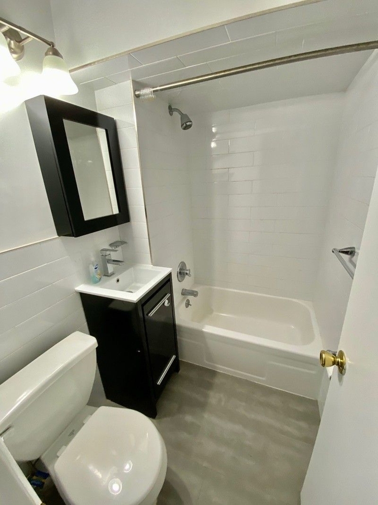 1372 First Avenue  - Photo 6