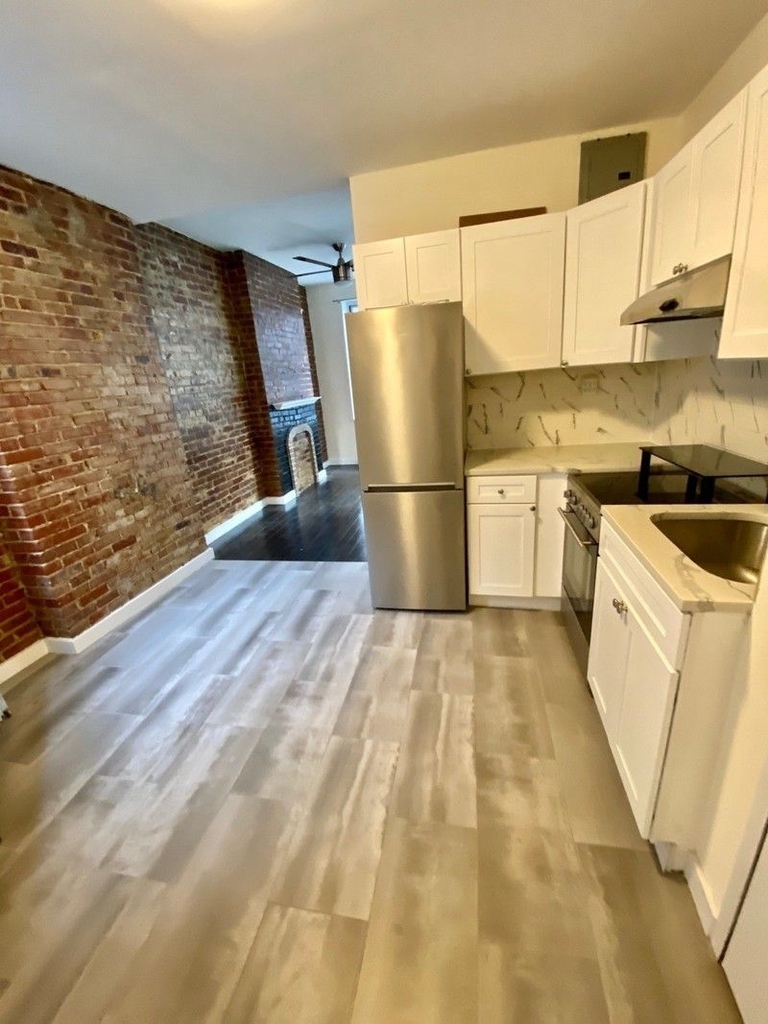 1372 First Avenue  - Photo 1