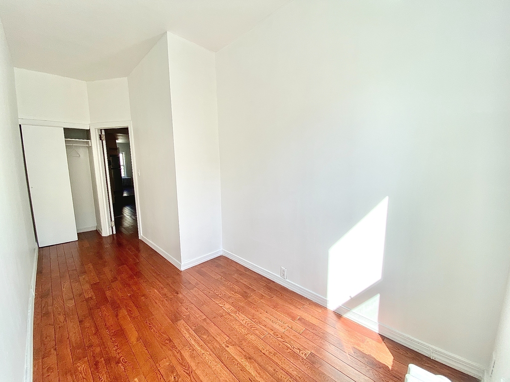 54 5th Avenue - Photo 6