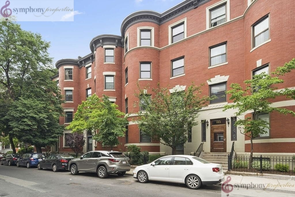 103 Gainsborough St. - Photo 9