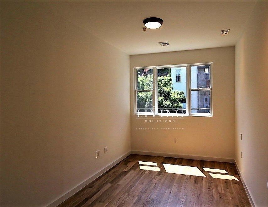 110 Jefferson Avenue - Photo 1