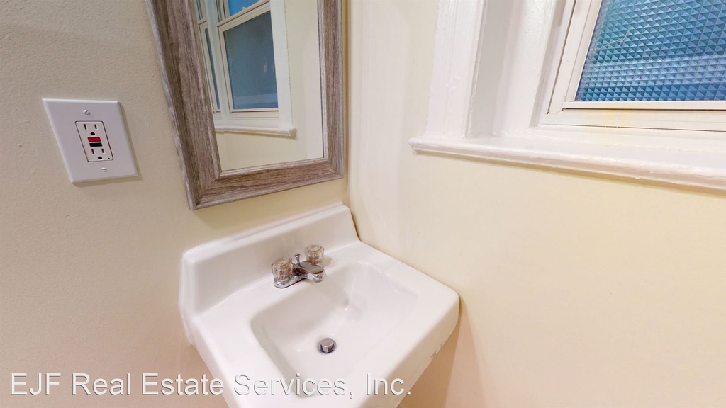 2415 20th Street Nw Unit B1 - Photo 17