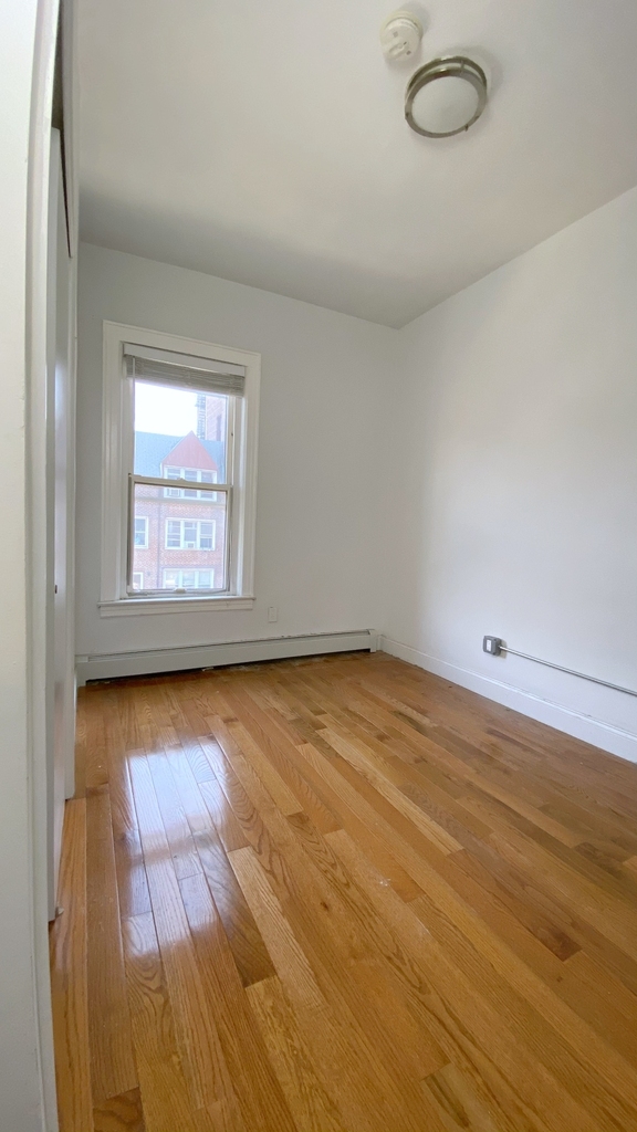 23-46 33rd Avenue - Photo 6