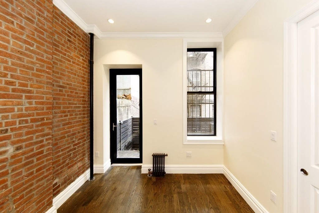 223 Mott Street - Photo 4