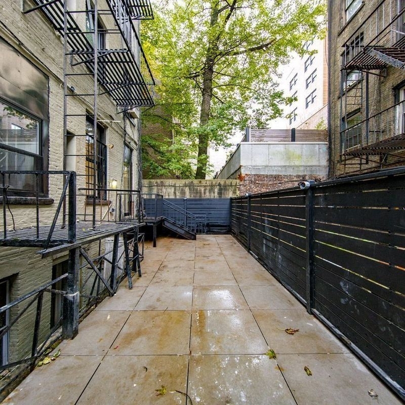 223 Mott Street - Photo 6