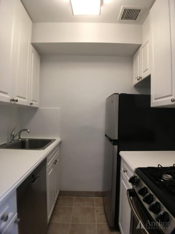 East 57th Street/2nd ave  - Photo 3