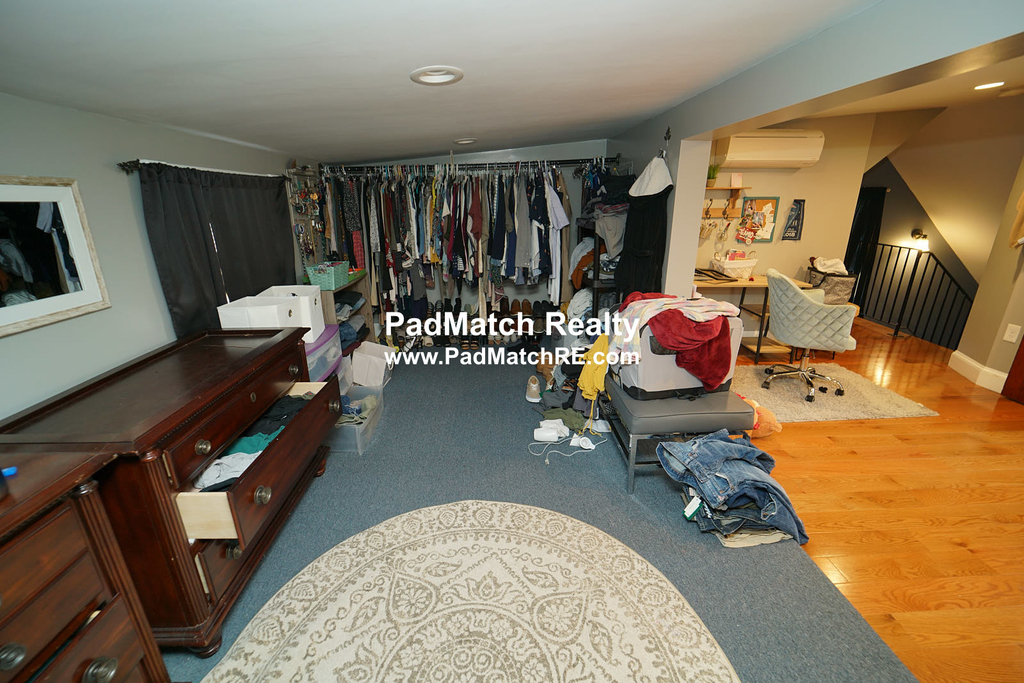 188 Broadway - Photo 14