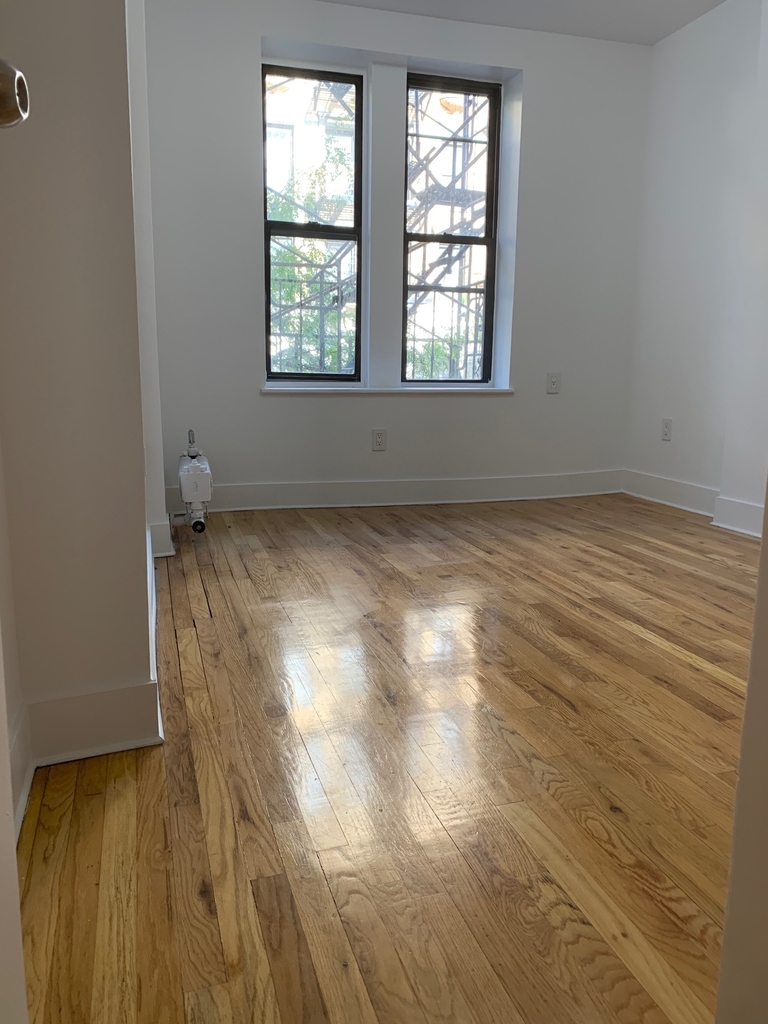 240 West 15th Street - Photo 0