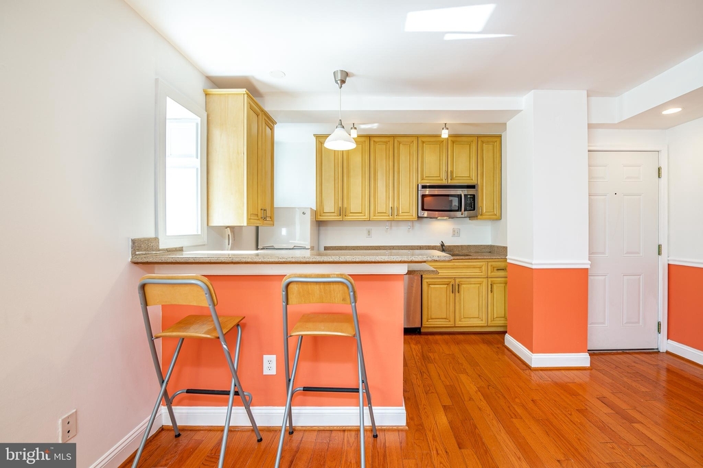 1125 12th Street Nw - Photo 8