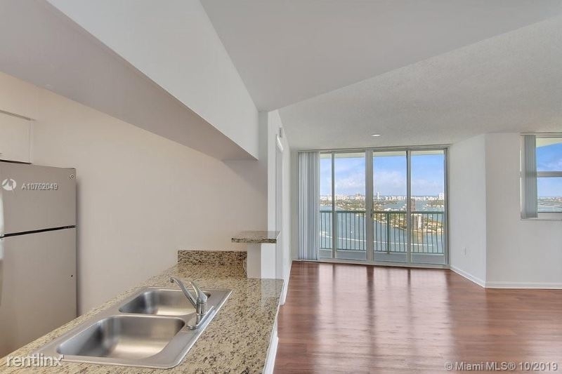 1756 N Bayshore Dr - Photo 4