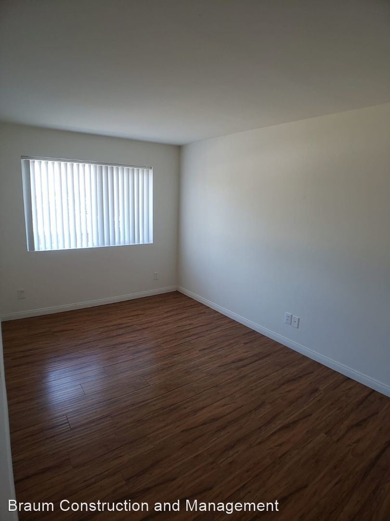 11839 Burbank Blvd. - Photo 42