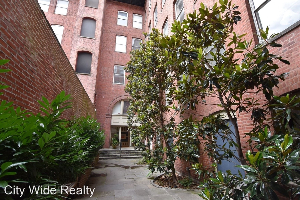 1720 Lombard St - Photo 2