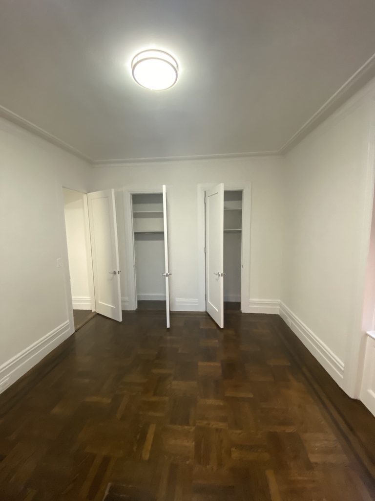 200 West 58 Street  - Photo 4