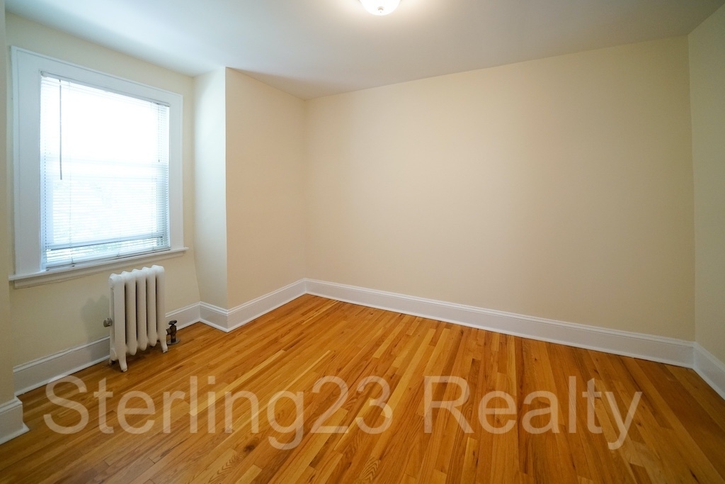 21-58 28th Street - Photo 3