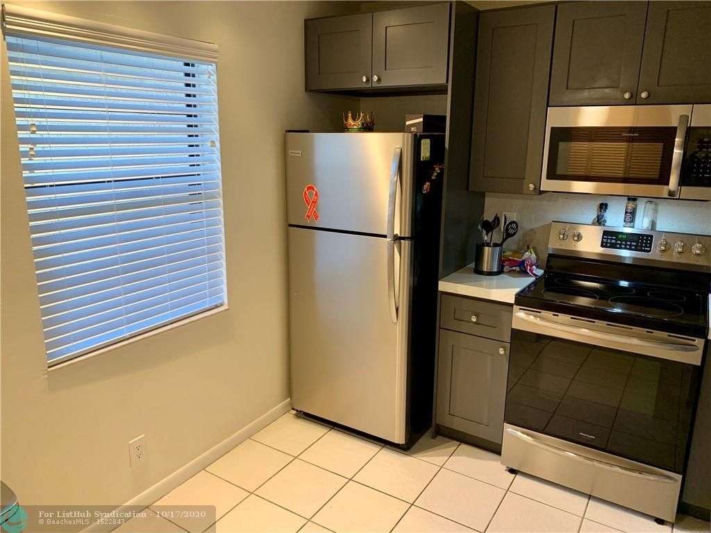 10501 W Broward Blvd - Photo 3