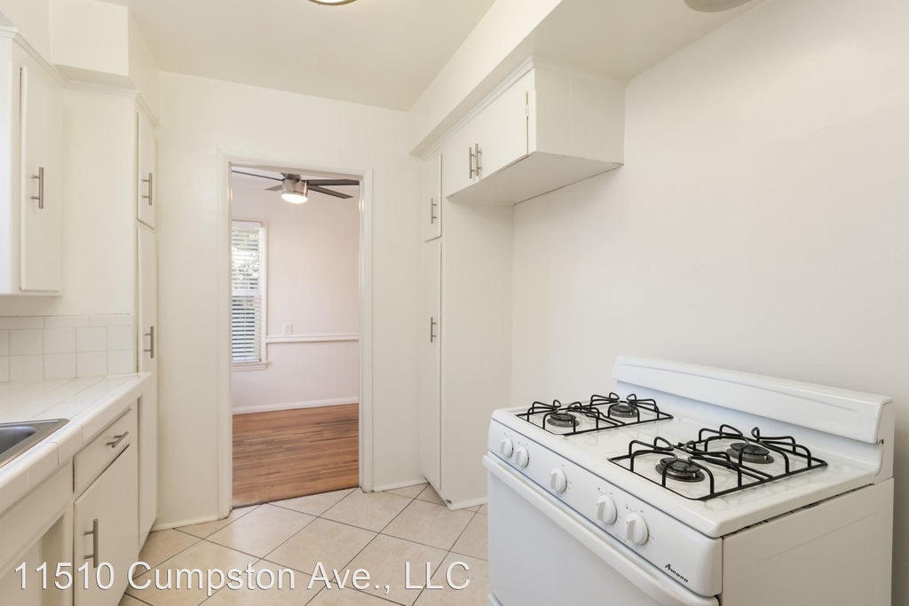 11510 Cumpston St. - Photo 6