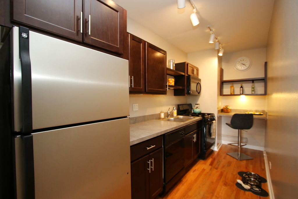 426 West Belmont Avenue - Photo 5