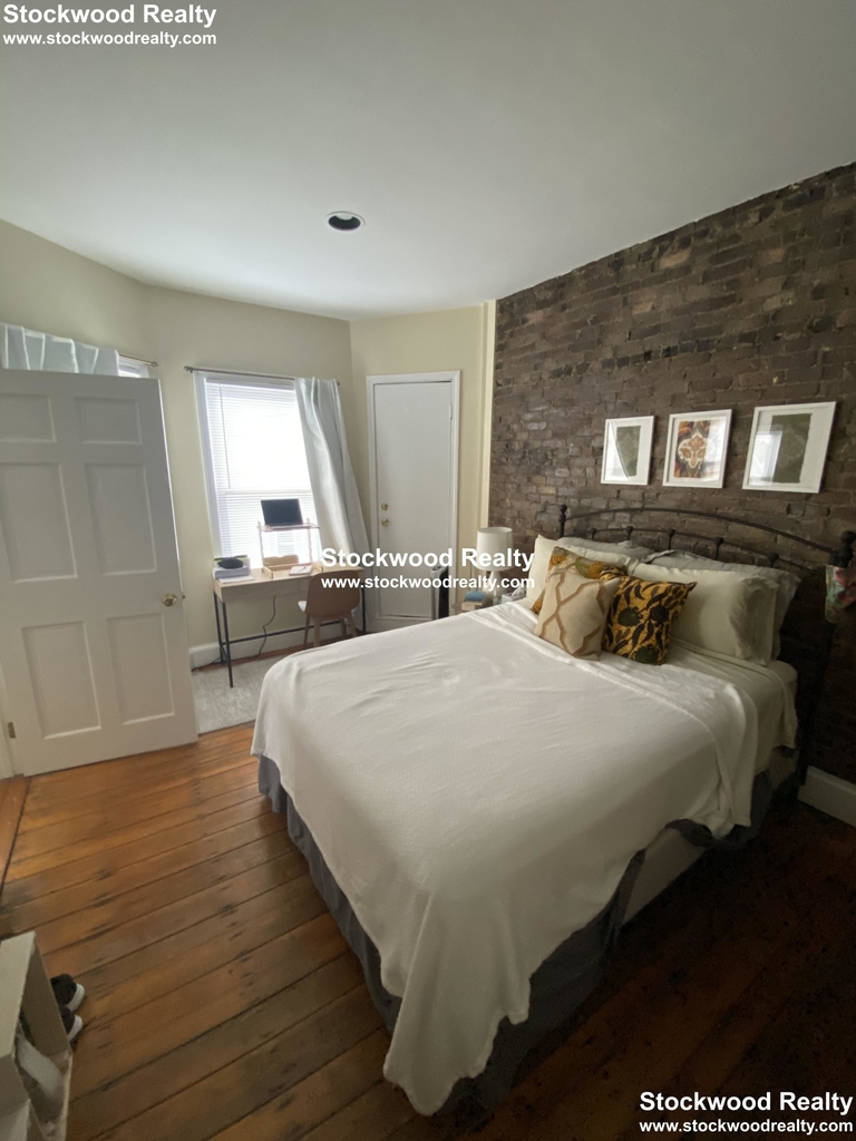 91 Roseclair St. - Photo 1