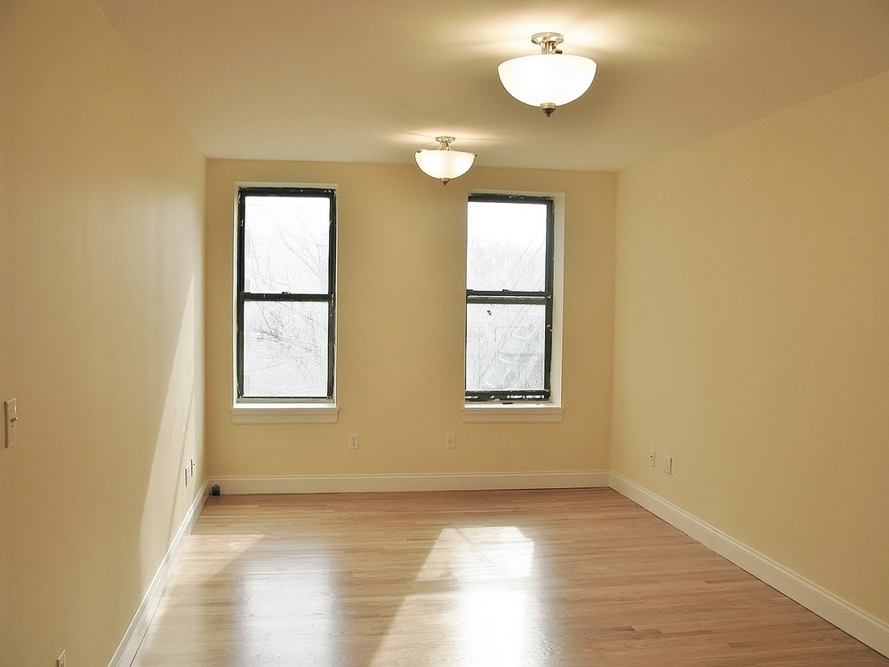 570 West 204th Street - Photo 2