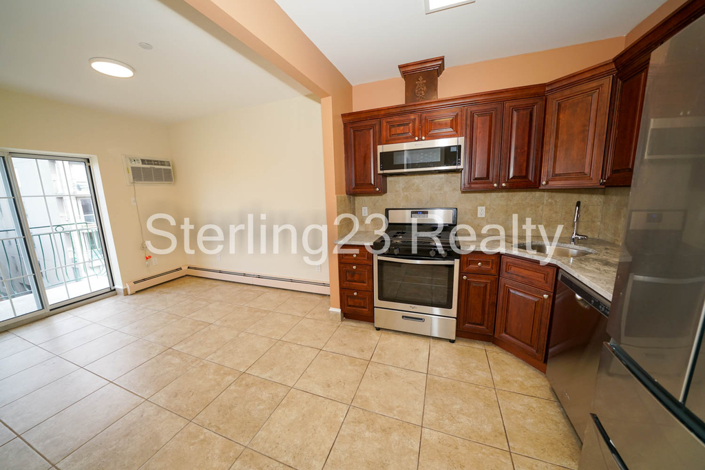 31-56 37th Street - Photo 3