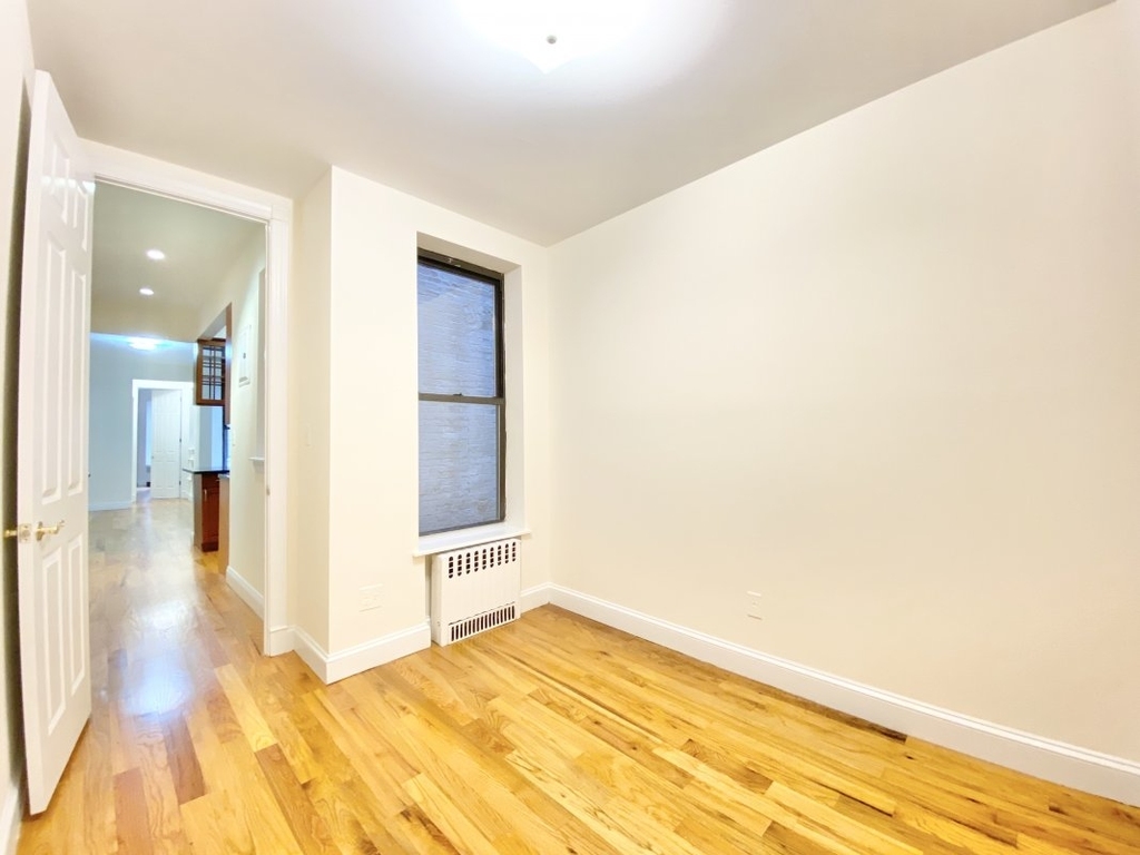 360 W 119th St - Photo 5