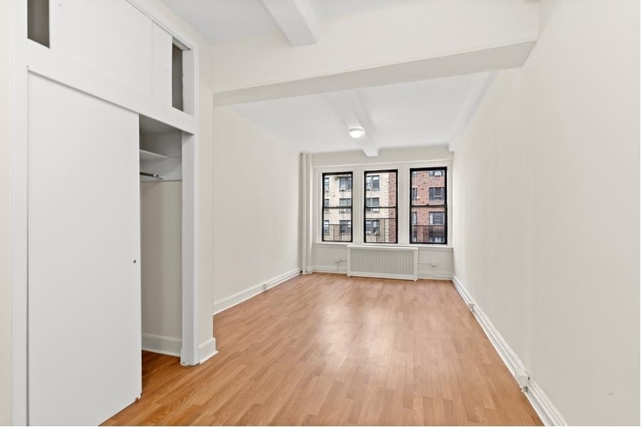 42 West 72nd Street - Photo 3