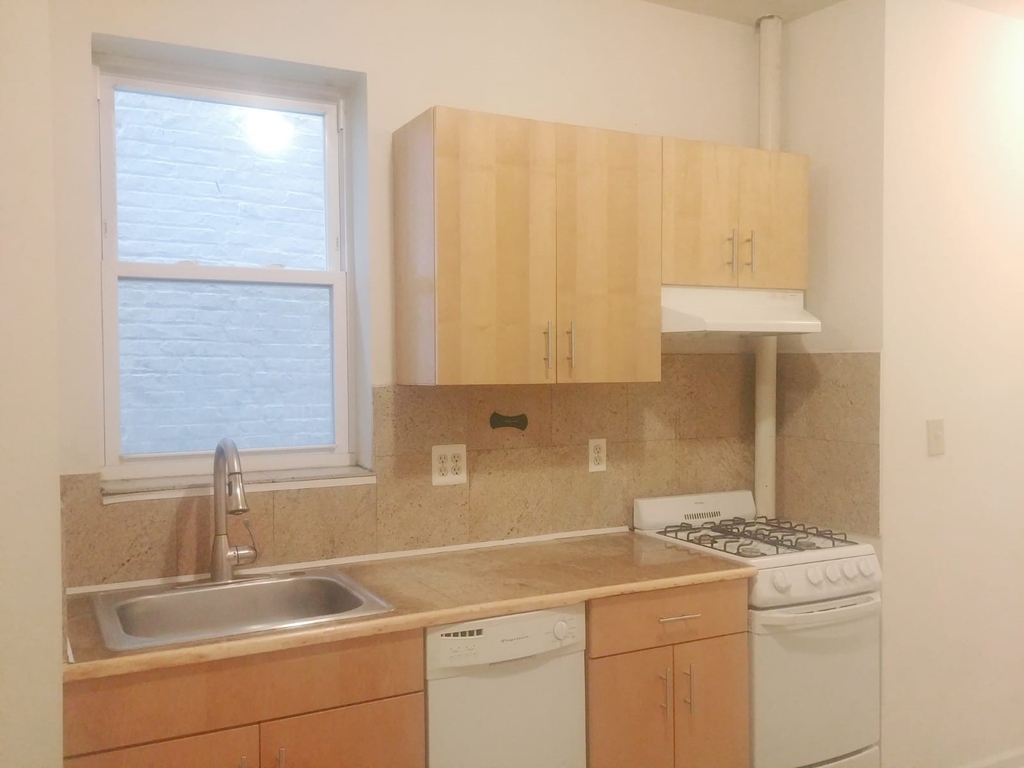 39-40 47th Avenue, Sunnyside, NY 11104 - Photo 2