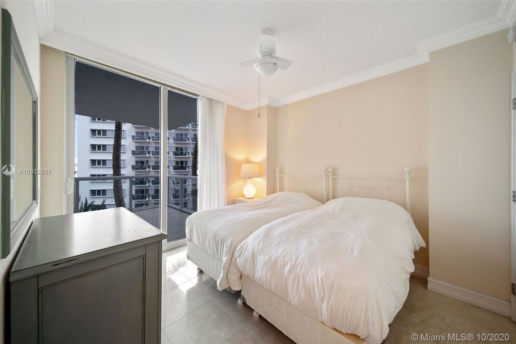 3801 Collins Ave - Photo 8