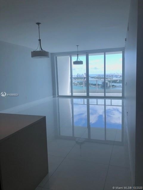 2020 N Bayshore Dr - Photo 1