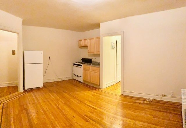 1365 west 7 st  - Photo 2