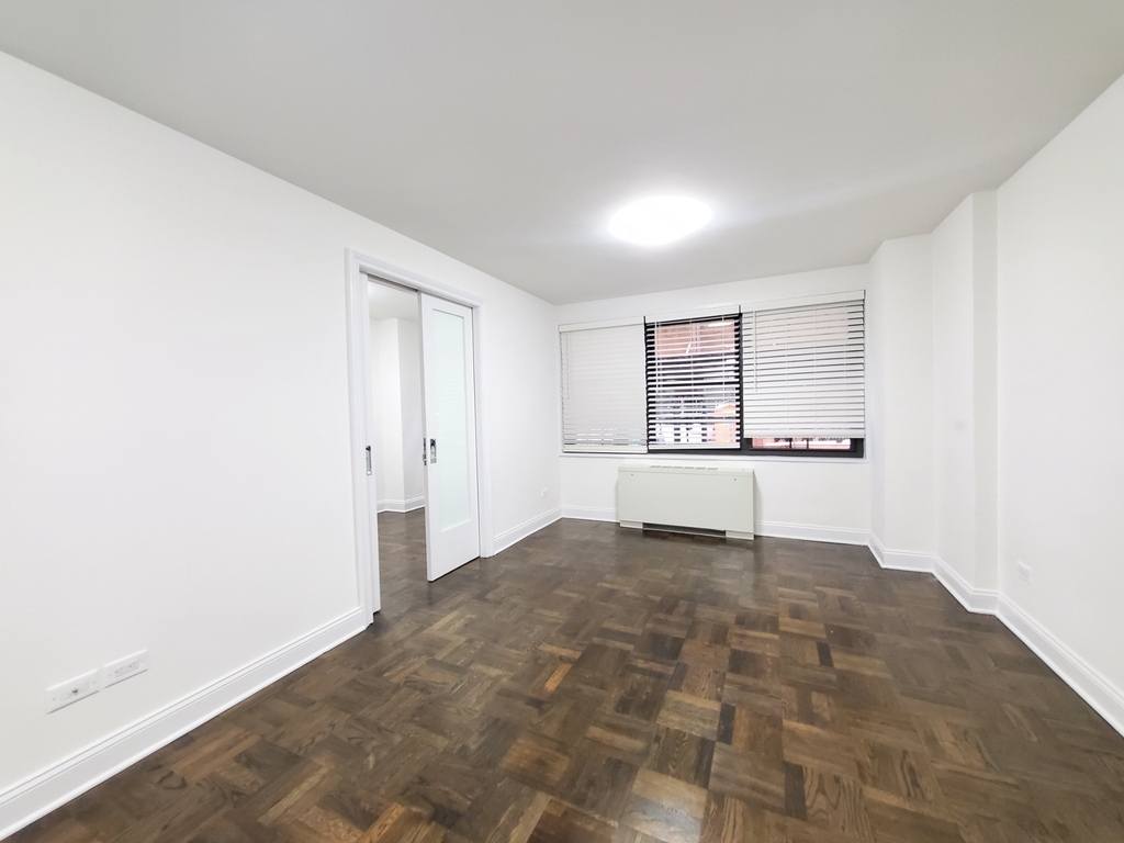 96 5th Avenue - Photo 1