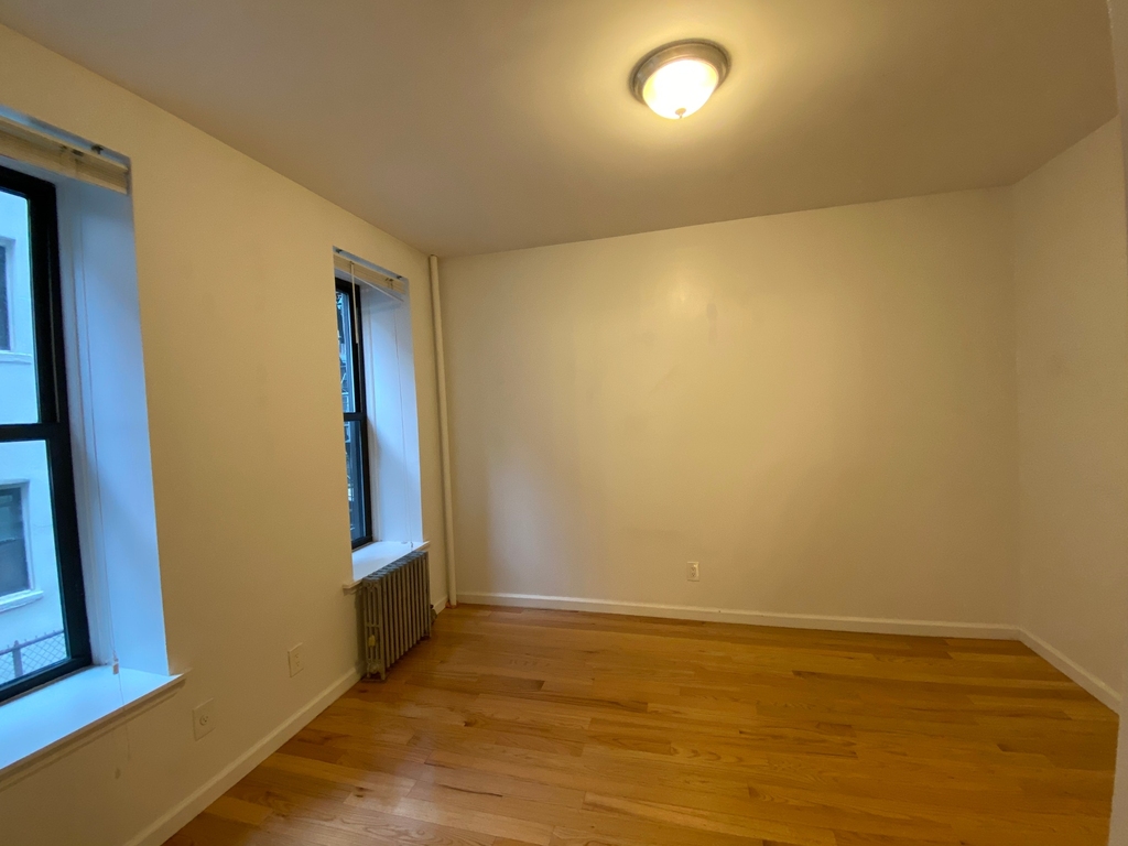 80 Mulberry Street - Photo 2