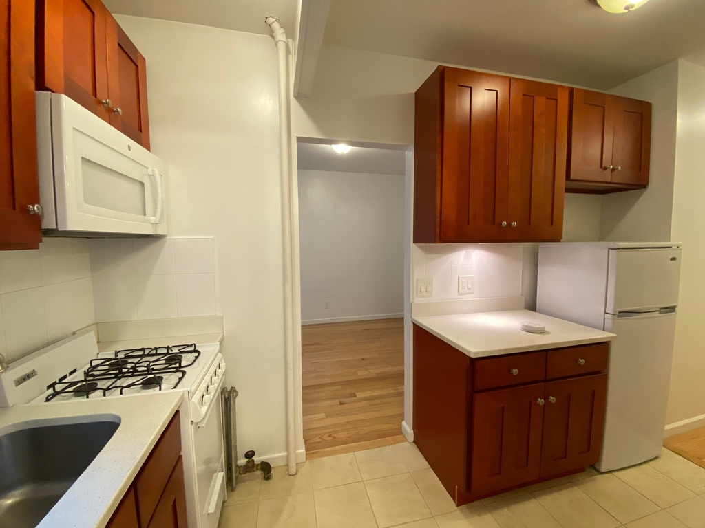 80 Mulberry Street - Photo 1