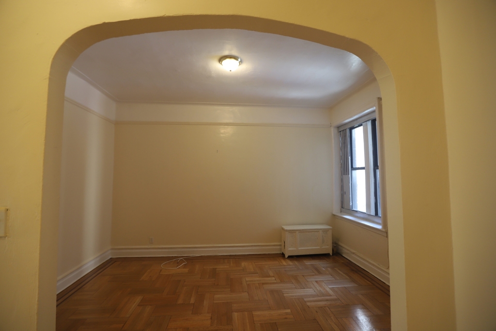 426 Eastern Parkway - Photo 2