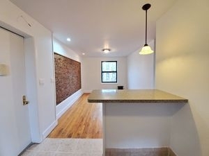 727 4th Avenue - Photo 1