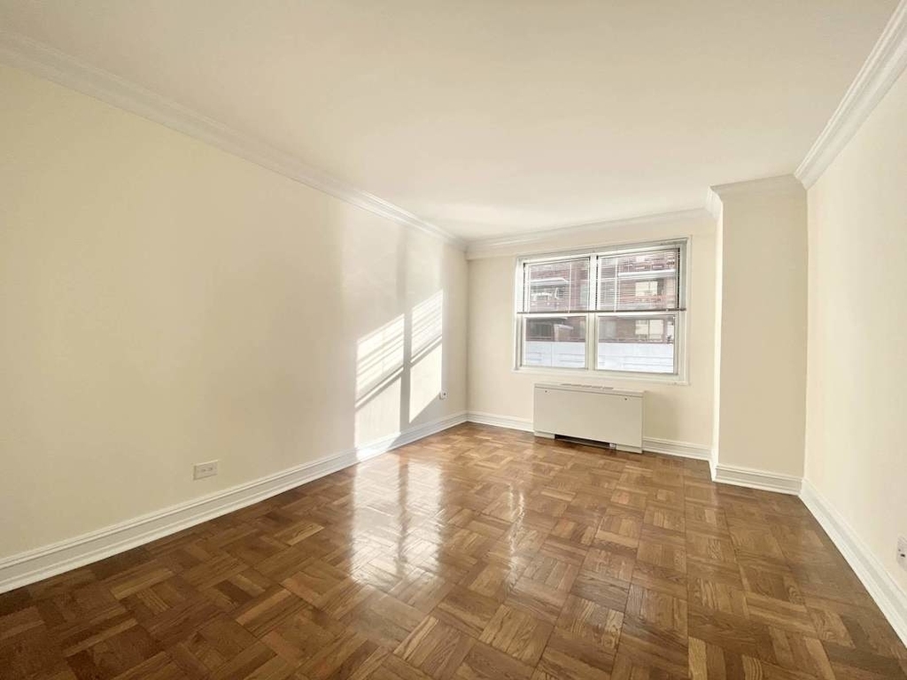 888 8th Avenue - Photo 1