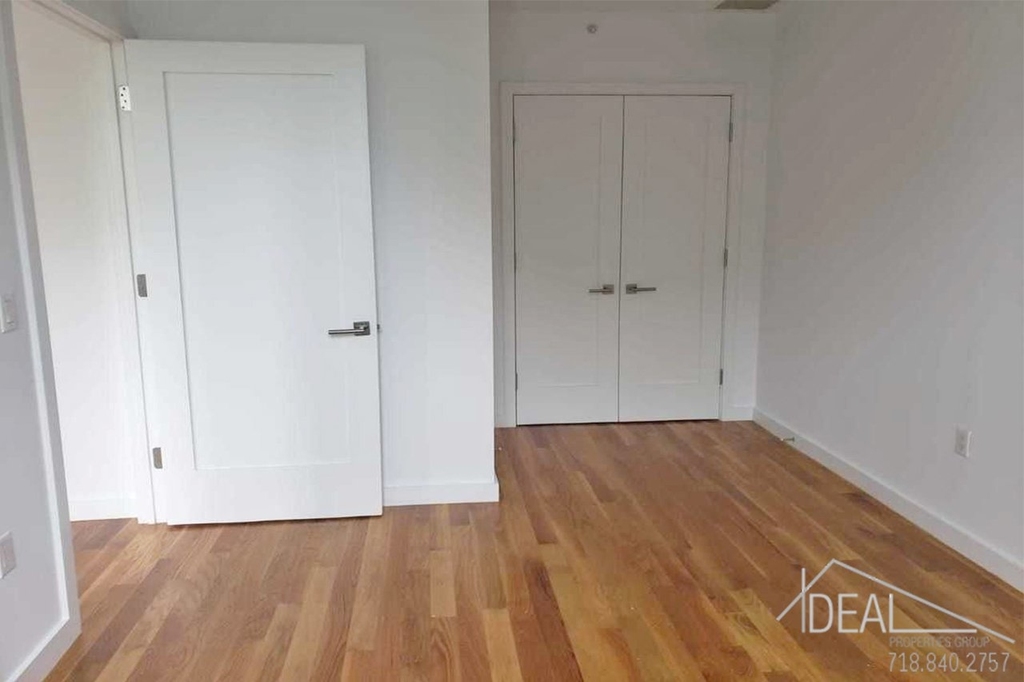 123 Parkside Avenue - Photo 3