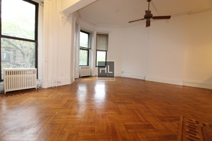 771 Carroll Street - Photo 3