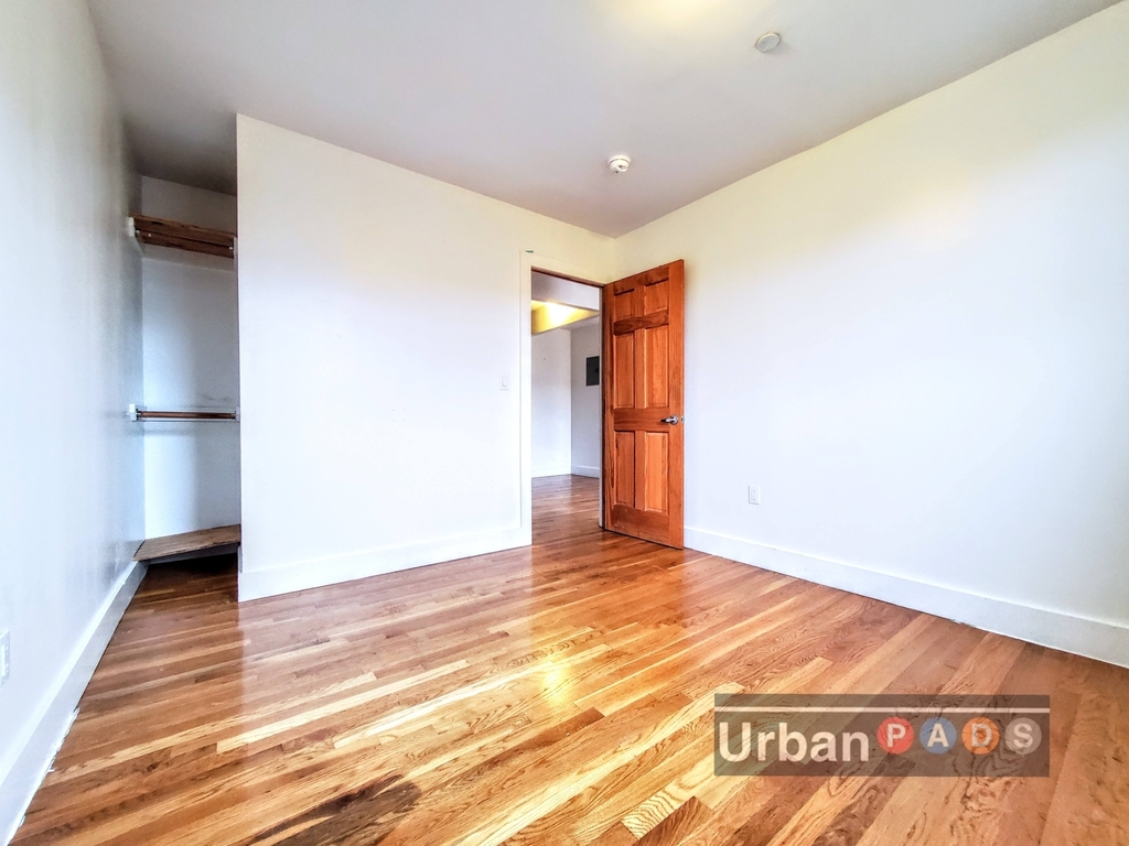 346 Grand Street - Photo 5