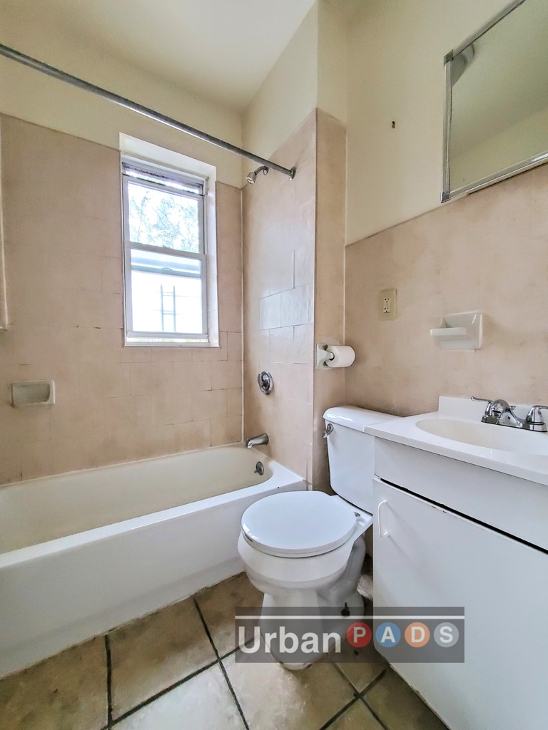 1442 Bedford Avenue - Photo 9